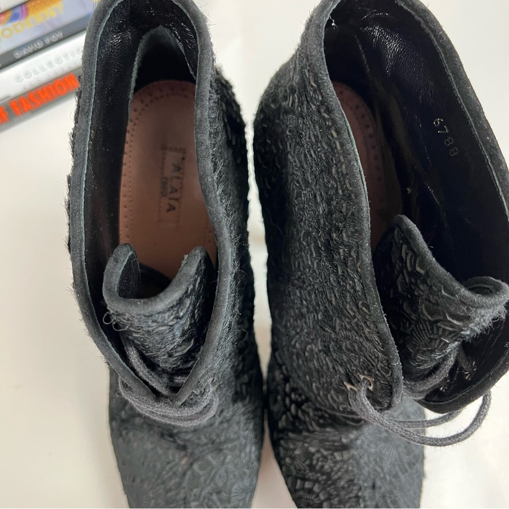 Alaia Boots Laser Cut Pony Hair Booties - Picture 9 of 14